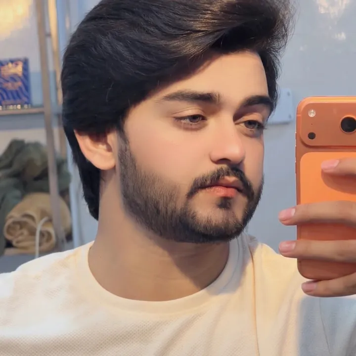 @shahzee_here26