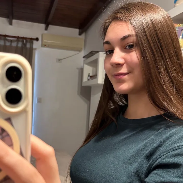 @oliviaadizz