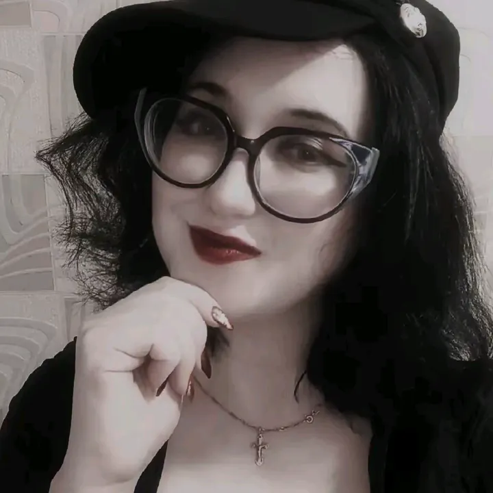 @belladonna_tea