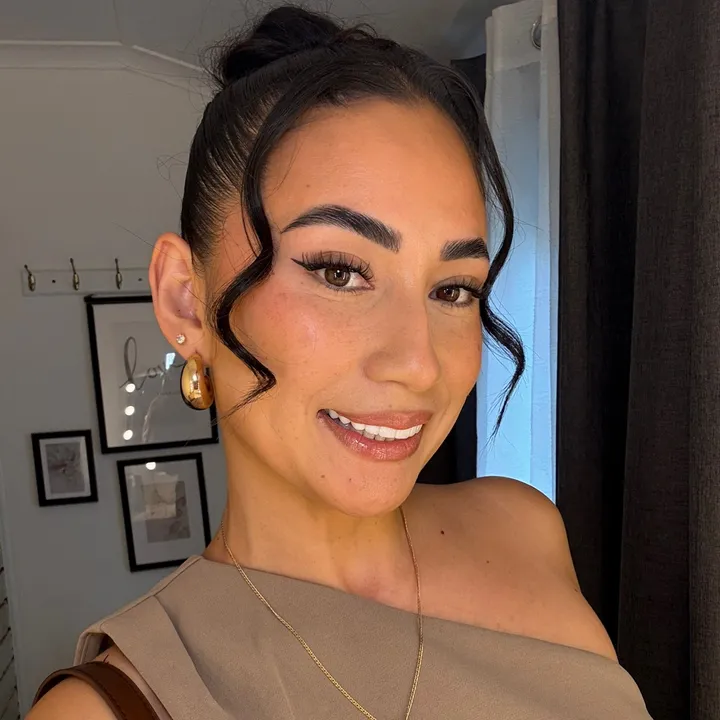 @tashdelrosario