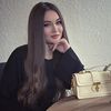 astounding_karolina