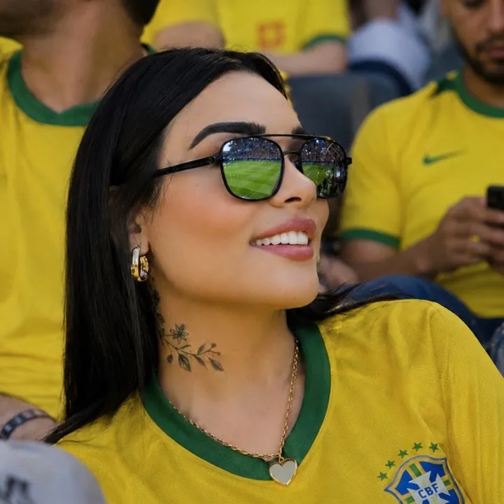 @_eveecarolinne