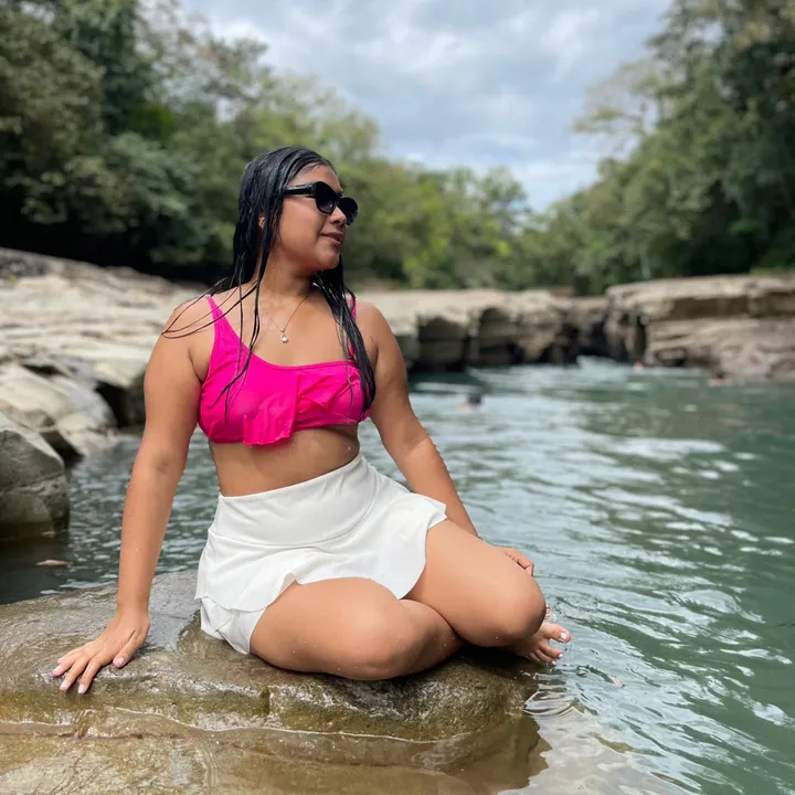 @isabellamenesess