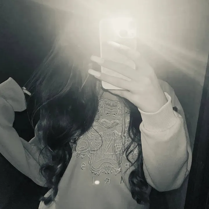 @deesse807