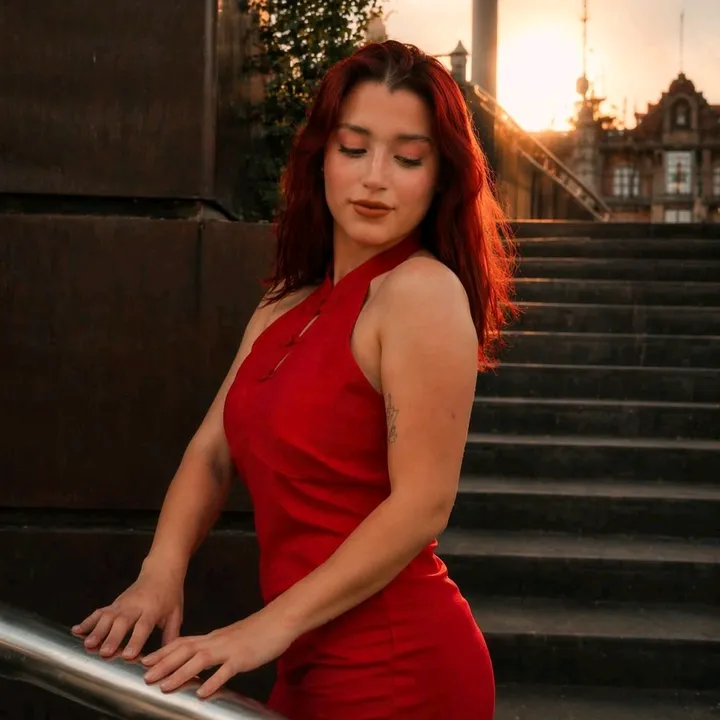 mialeonofficial