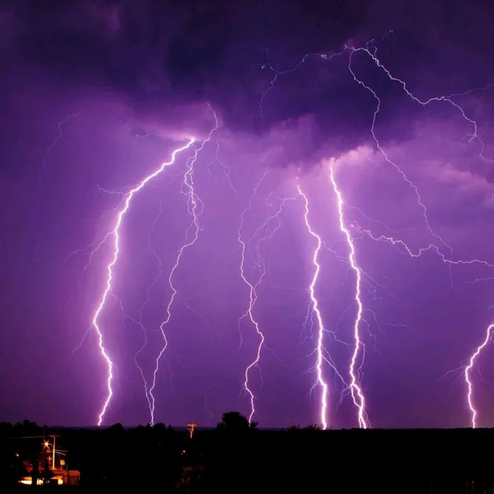 @lightingstorms0
