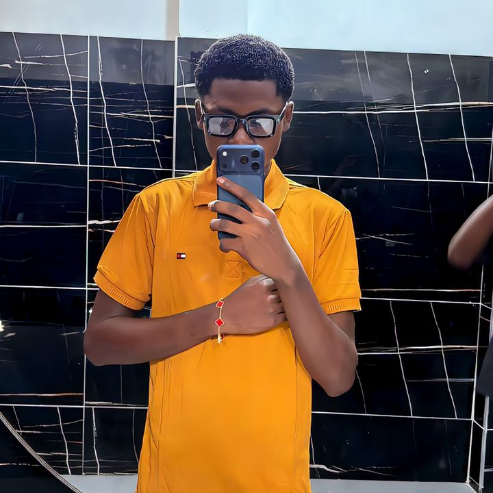 𝑱𝑶𝑯𝑵𝑵𝒀 💫❤️👊🏾 - original sound