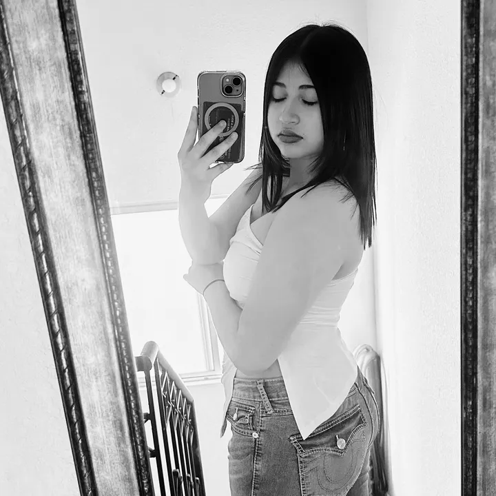 @4yravv