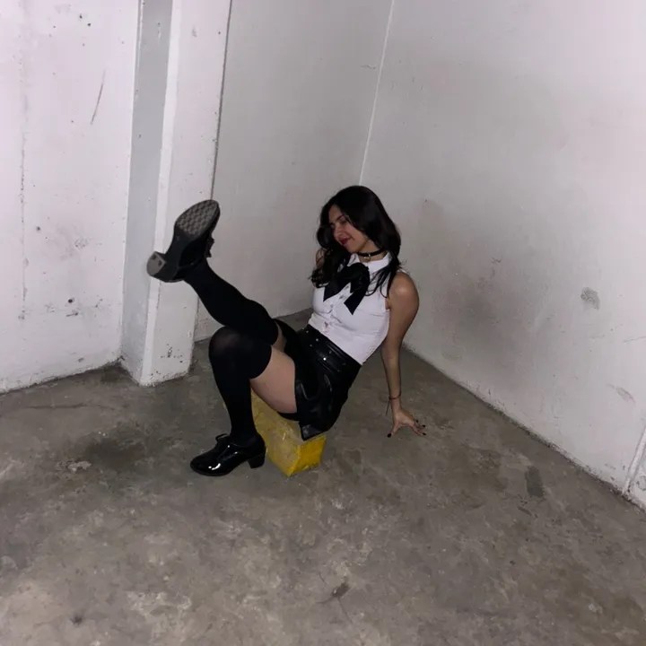 @whyrika