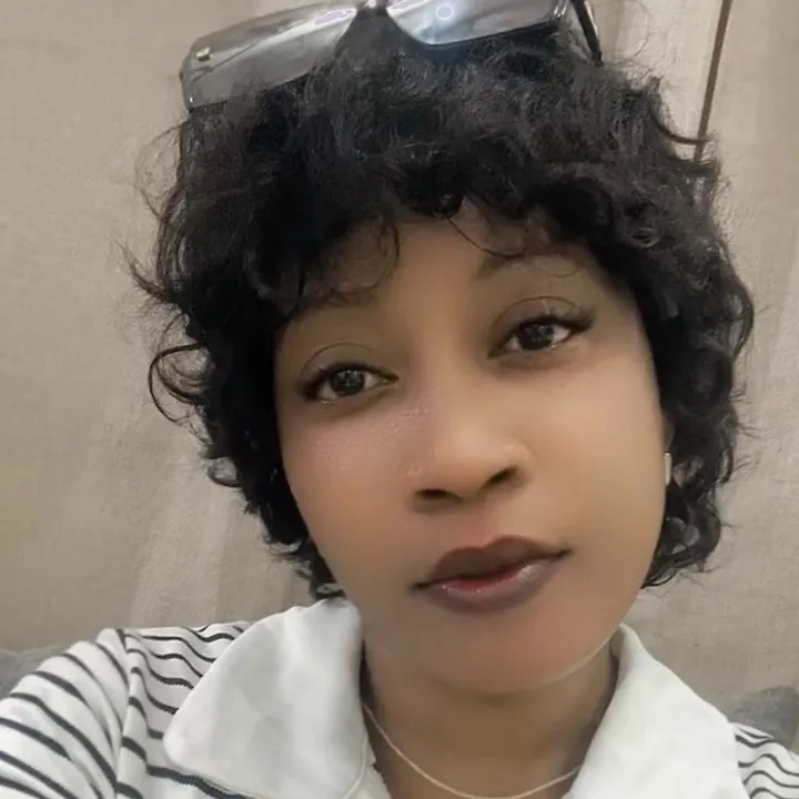 emmab732