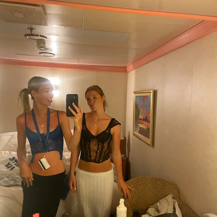 @bellaraaeee
