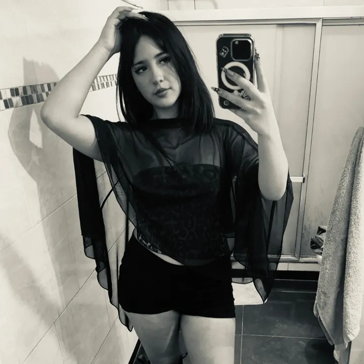 @zahiiraanaahii