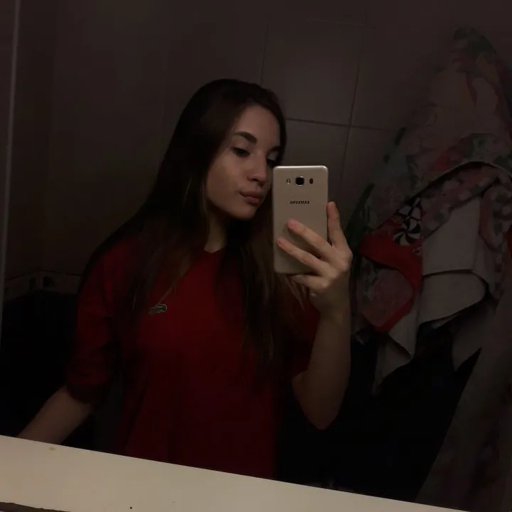 nicolemontaltoo