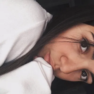 @leacurbelo