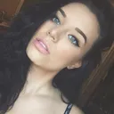 @thelaurenturner