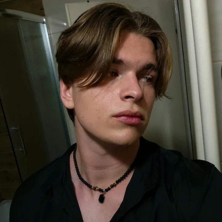 @xamiiiiiiii