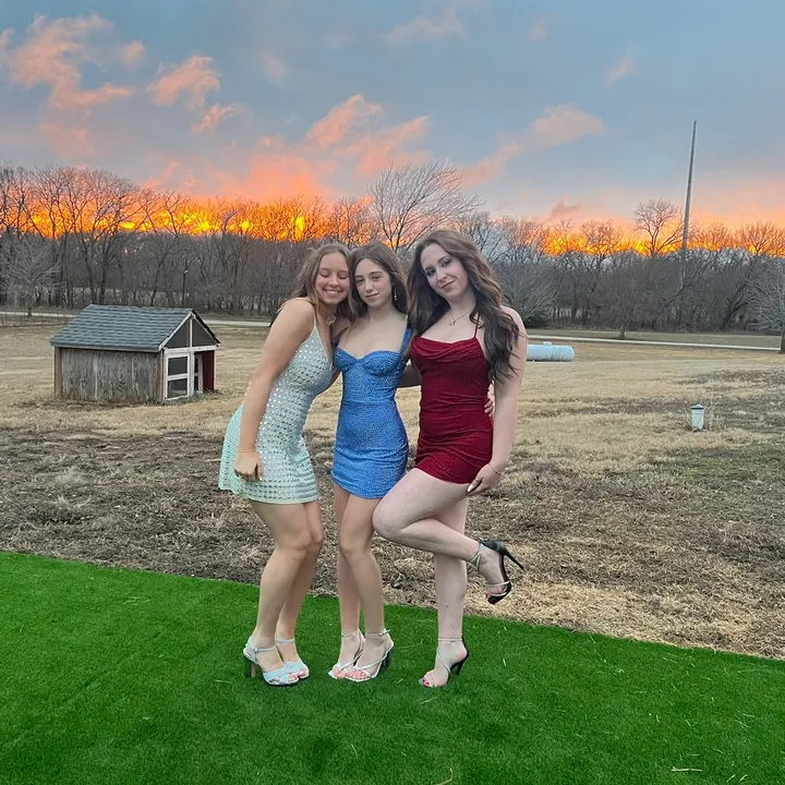 @3amigas.inusa