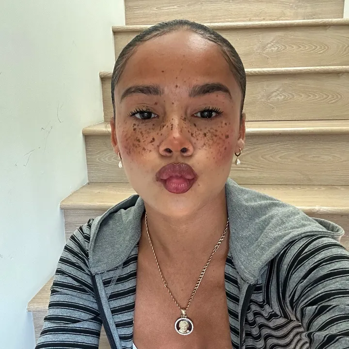 @lianamariaofficial