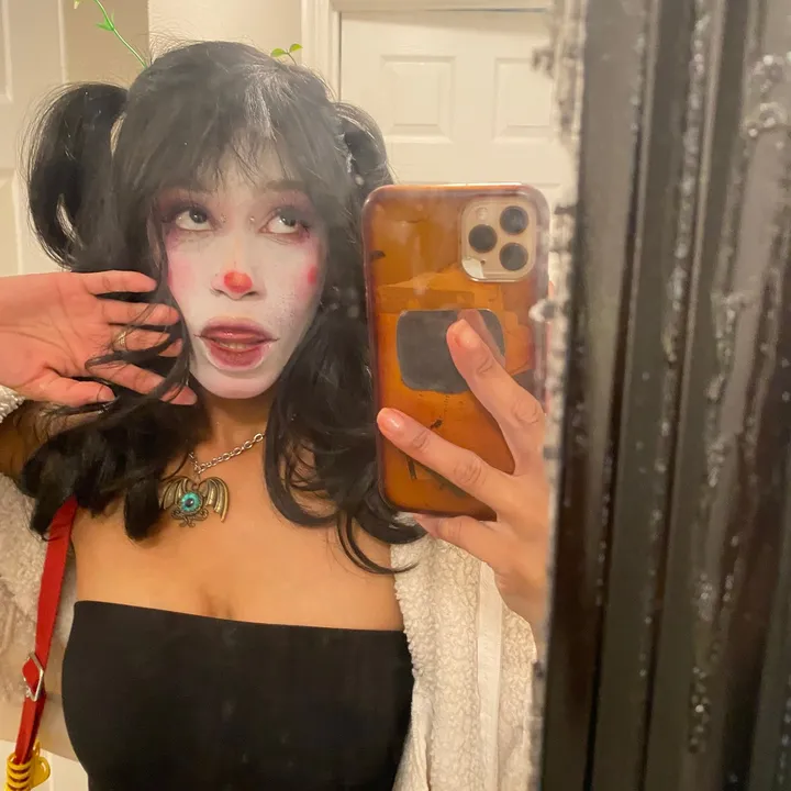 @whatzuplilwhorezzz
