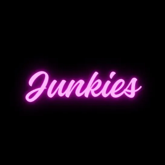 @junkzbymk