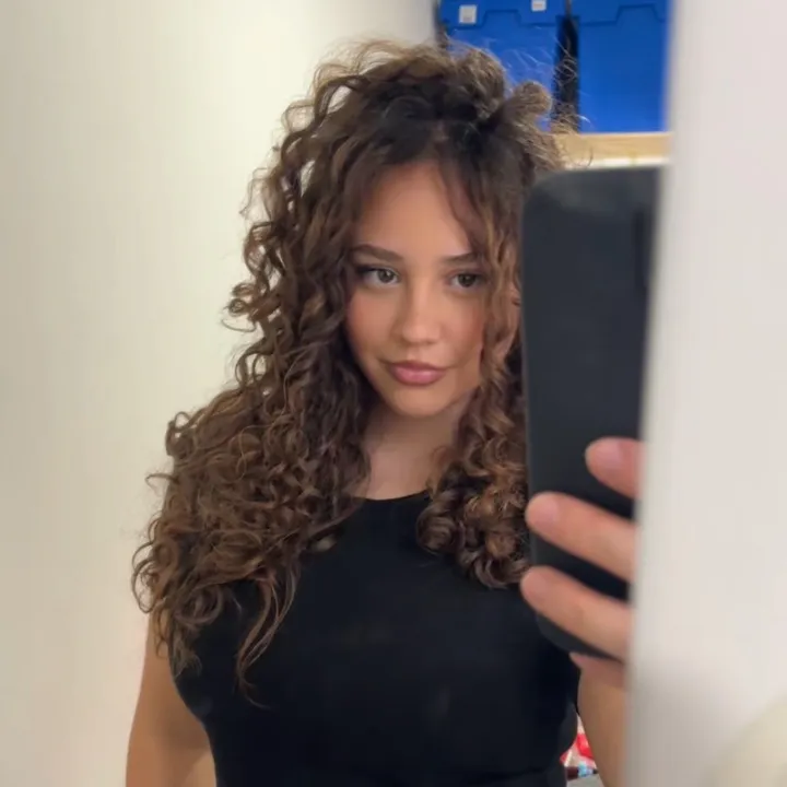 @ona.budi.zlo.u.meni