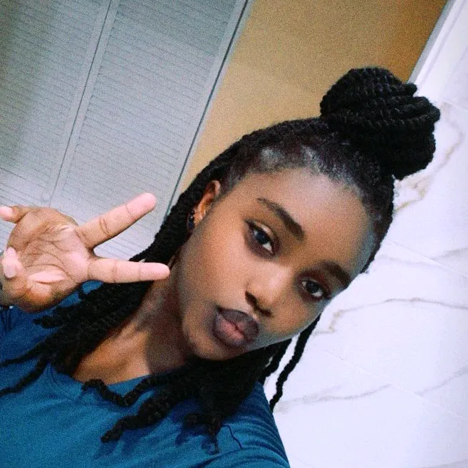pretty_ali19