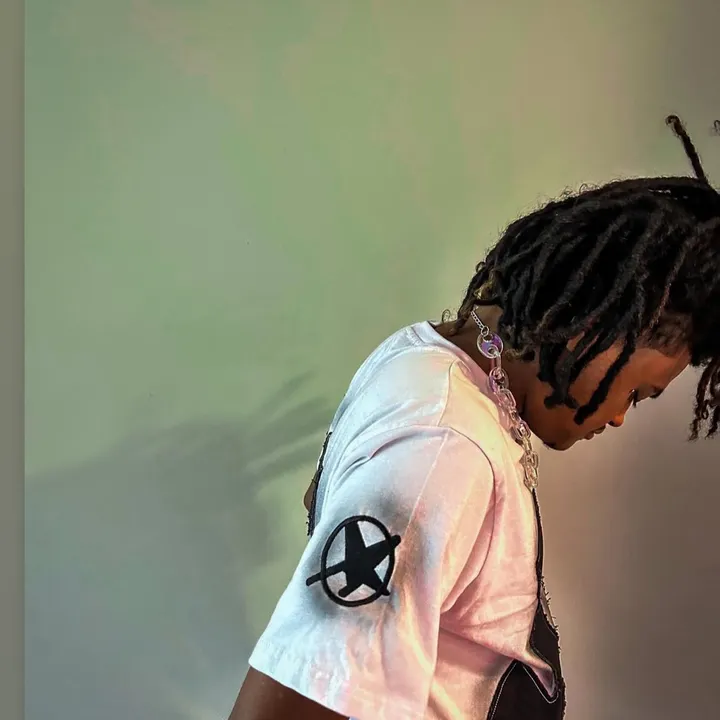 @anxo_mikee