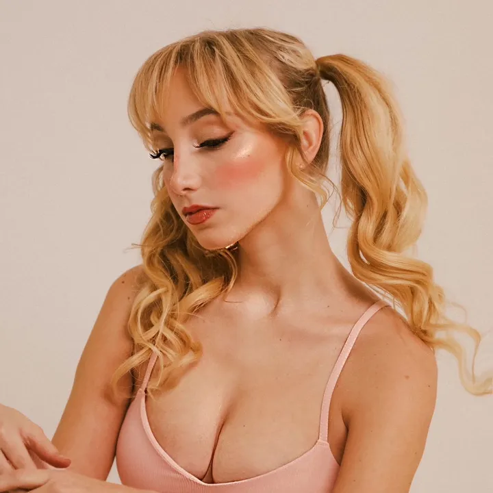 sleepypeachie