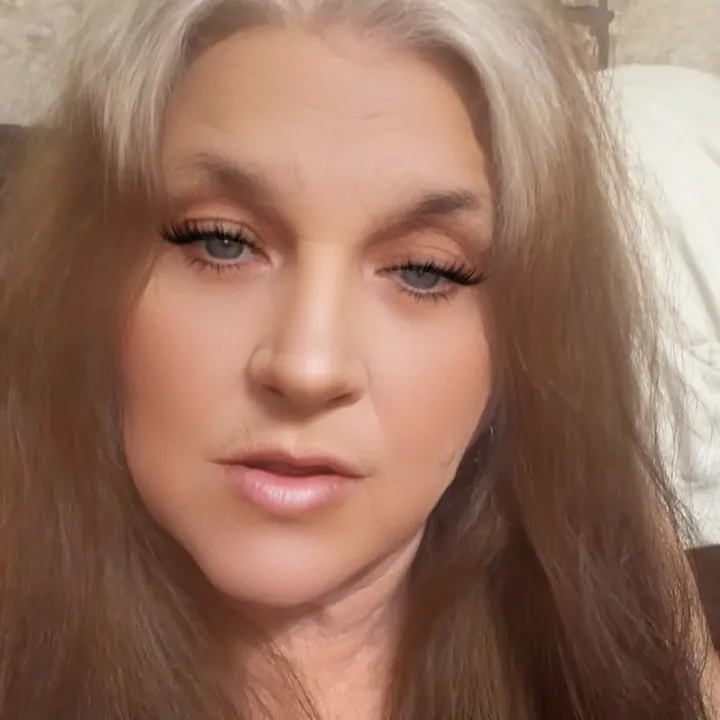 @thelma_knox