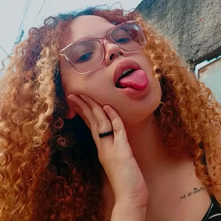 @larissamaag
