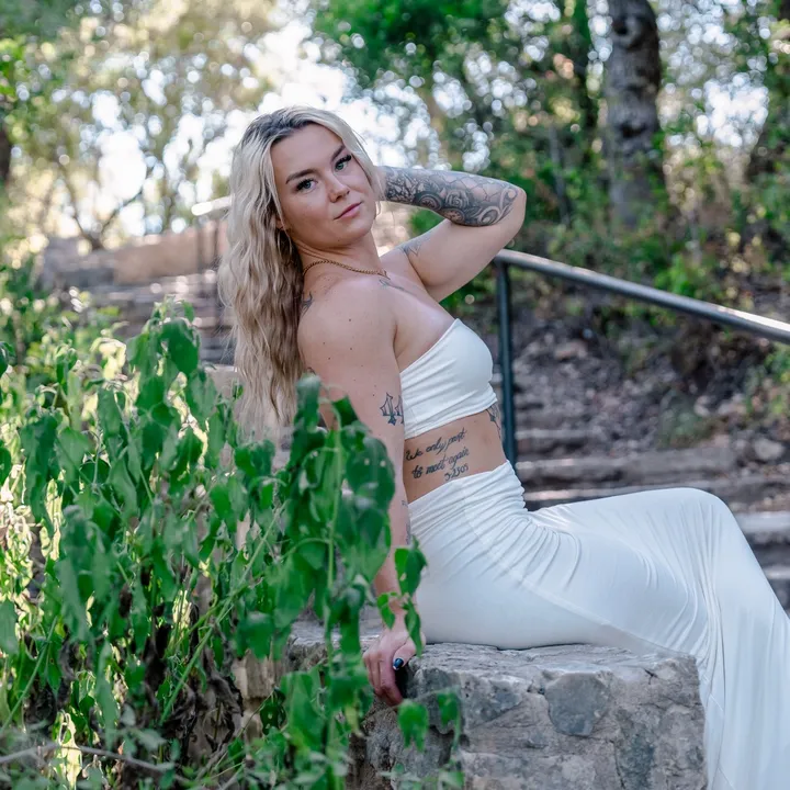 @becomingtehya
