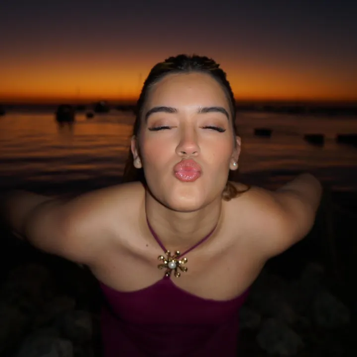 isabellaa.v03