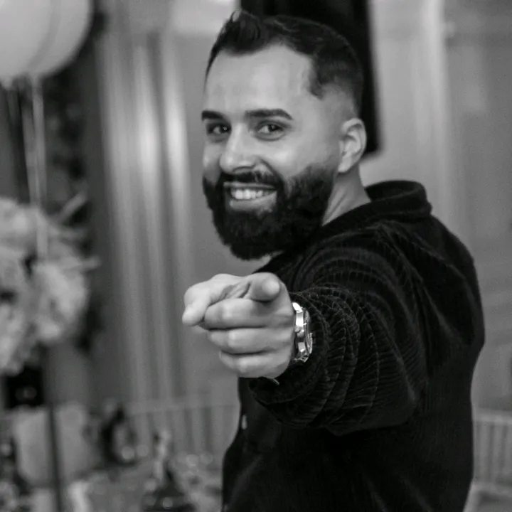 @daniel_banel