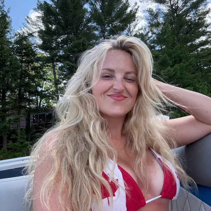 dumbblondediary
