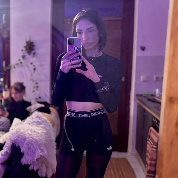 @anoceanbetweenus