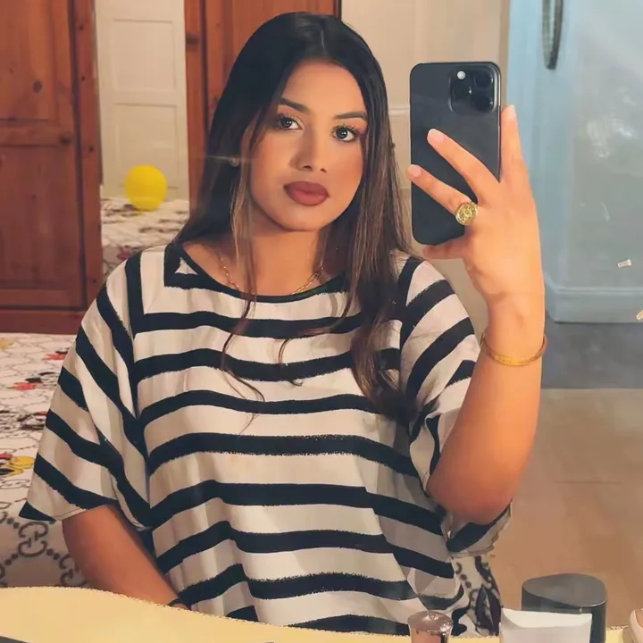 elysa_elysa_18