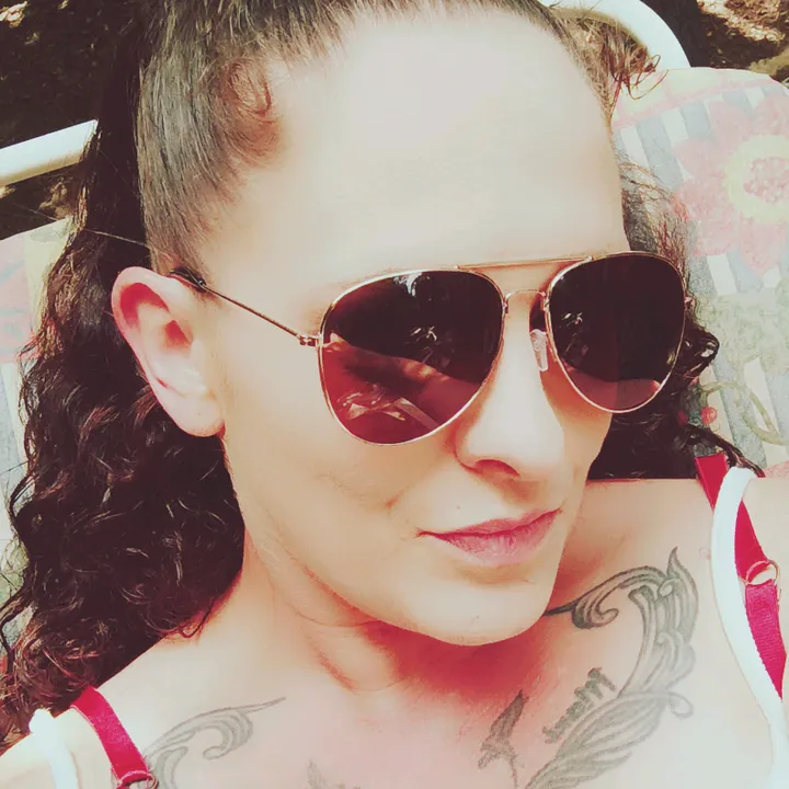 @nicole1988gr