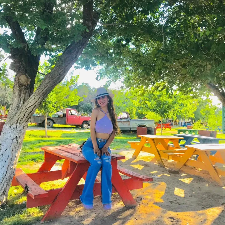 @keniadavila26