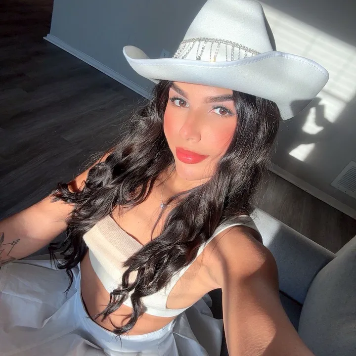 alexandramh123