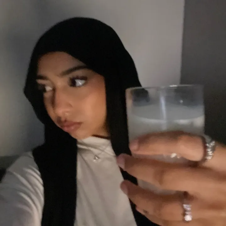 @user748372763