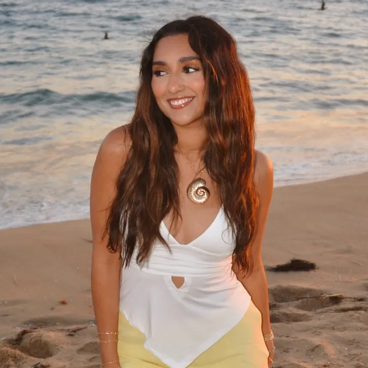 julia.elisaaa