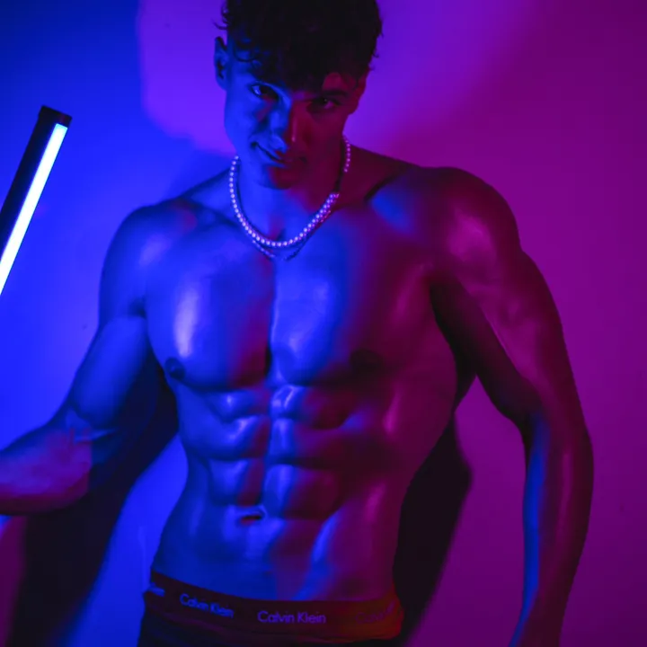 @levihorvath_
