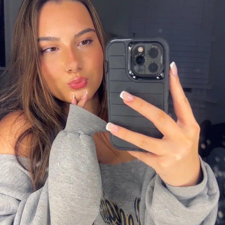 @.ellabarberi