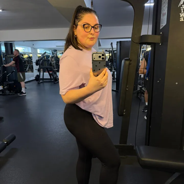 @annadavidd