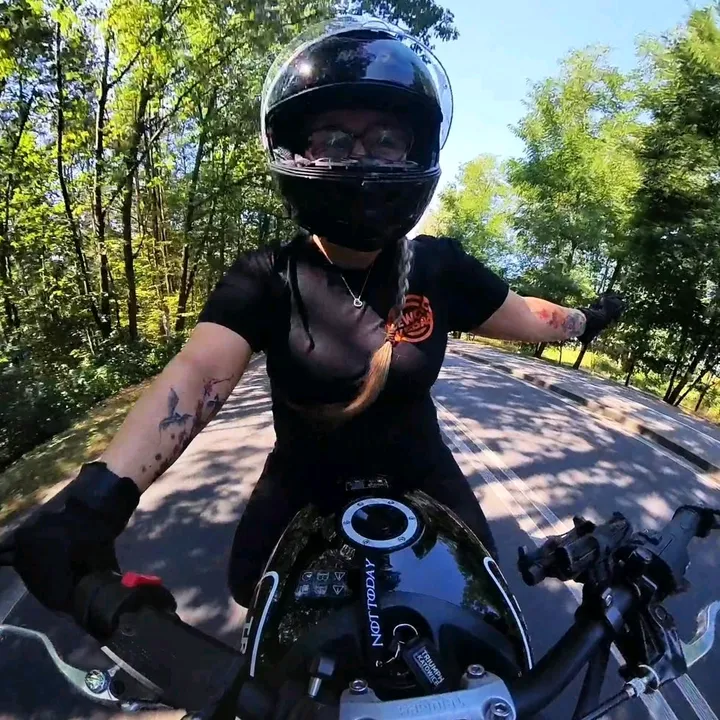 ninaaa__69