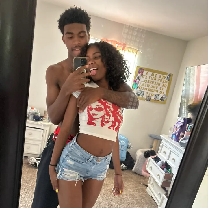 @isucktoes857