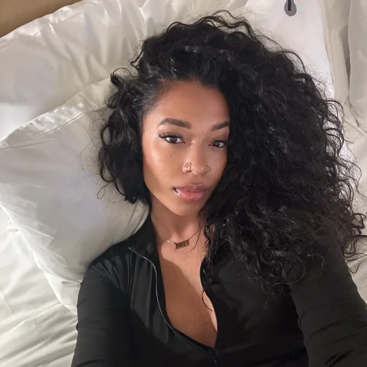 @rachelleradiance