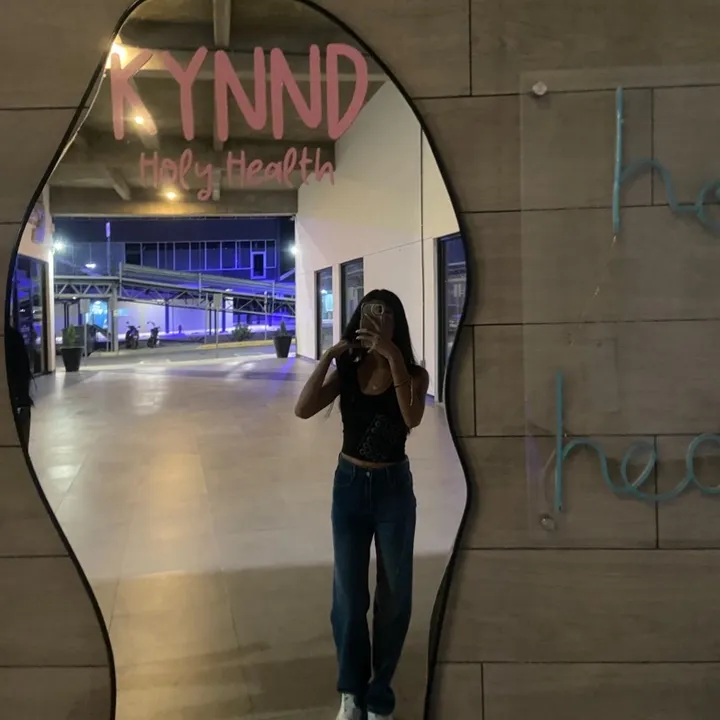 @melanyfeelix