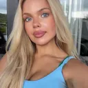 @elliemccurdyy