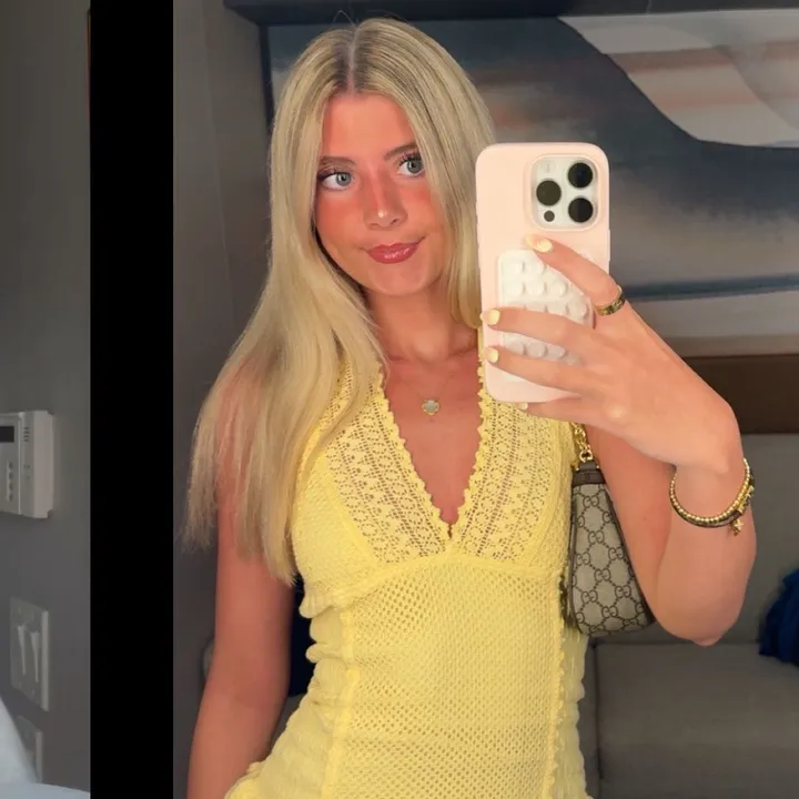 @juliadromm